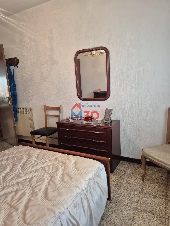 Habitación de Piso en venta en Miranda de Ebro con Calefacción, Terraza y Trastero