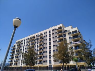 Apartment mit Pool zur Miete in AV/ Generalitat 18