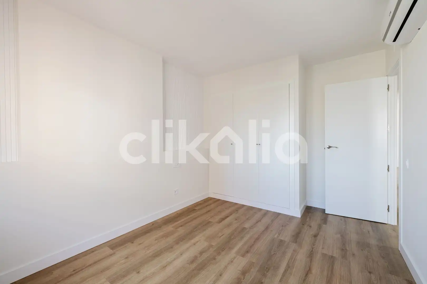 Bedroom of Flat for sale in Málaga  with Air Conditioner and Terrace