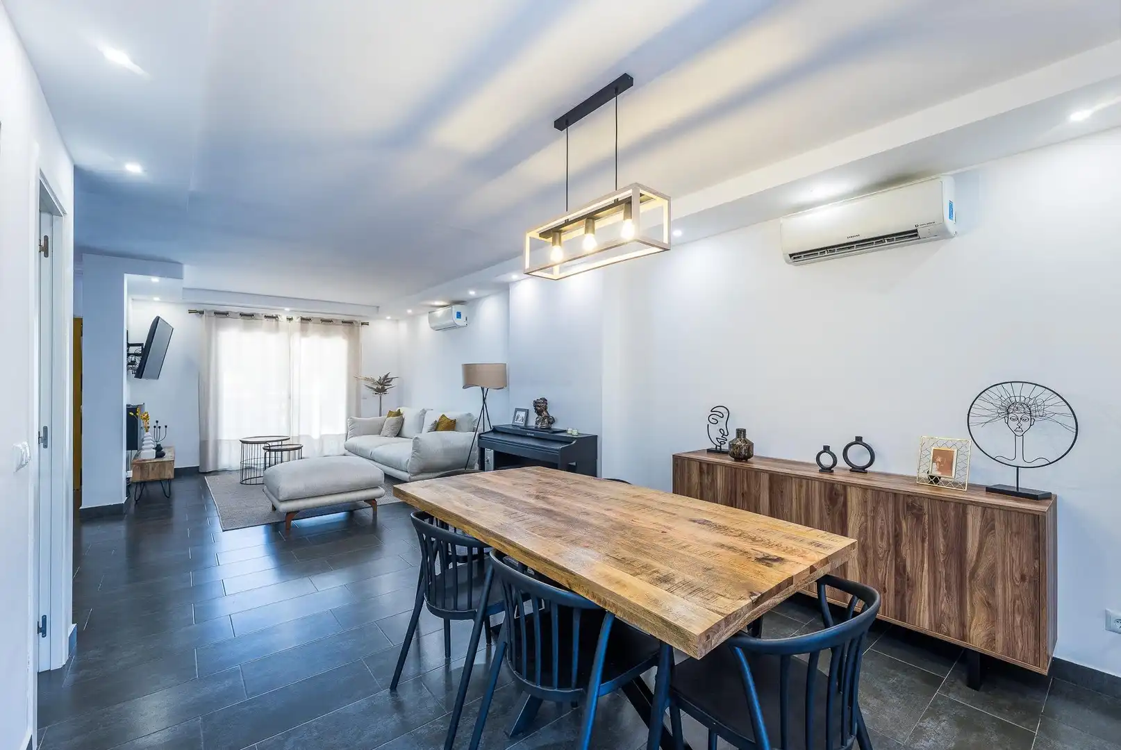 Comedor de Casa adosada en venta en  Palma de Mallorca con Aire acondicionado, Terraza y Horno