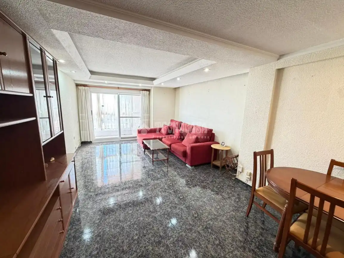 Sala de estar de Piso en venta en Alicante / Alacant con Balcón