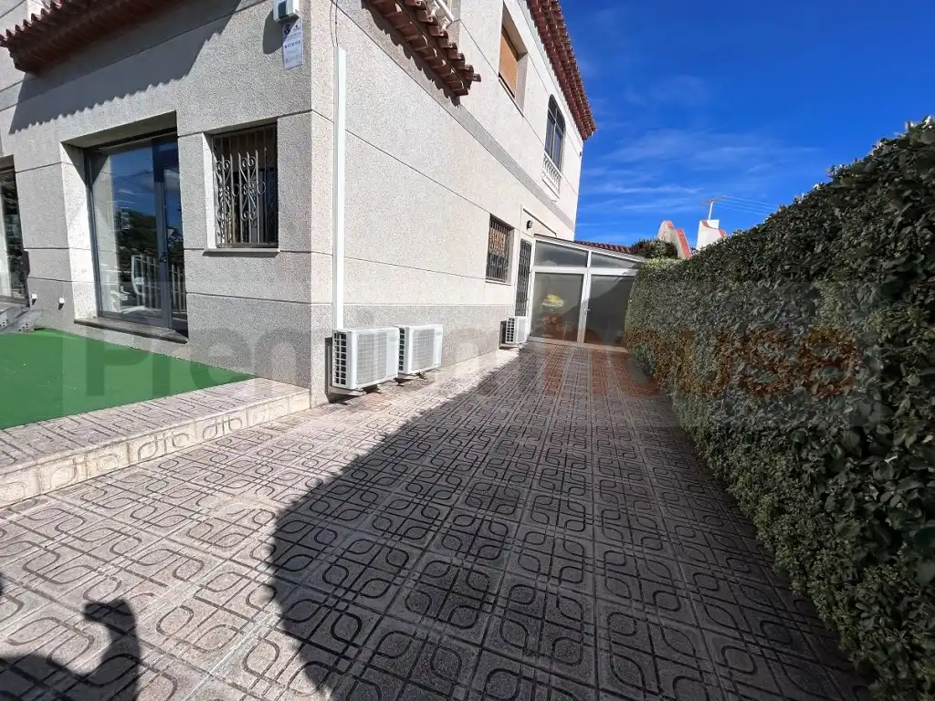 Detached house for sale in Avinguda Màlaga