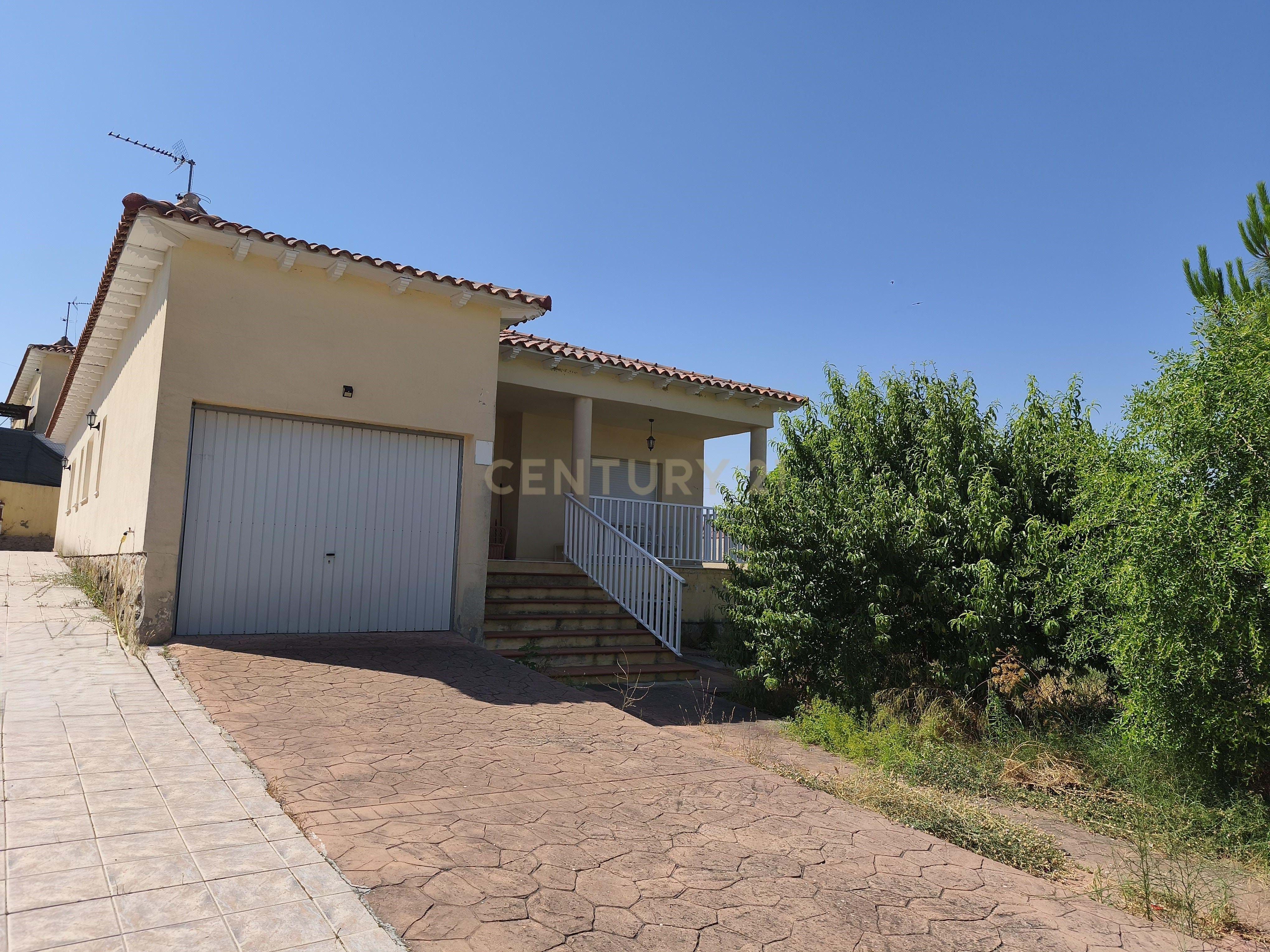 House or chalet for sale in Colmenar de Oreja