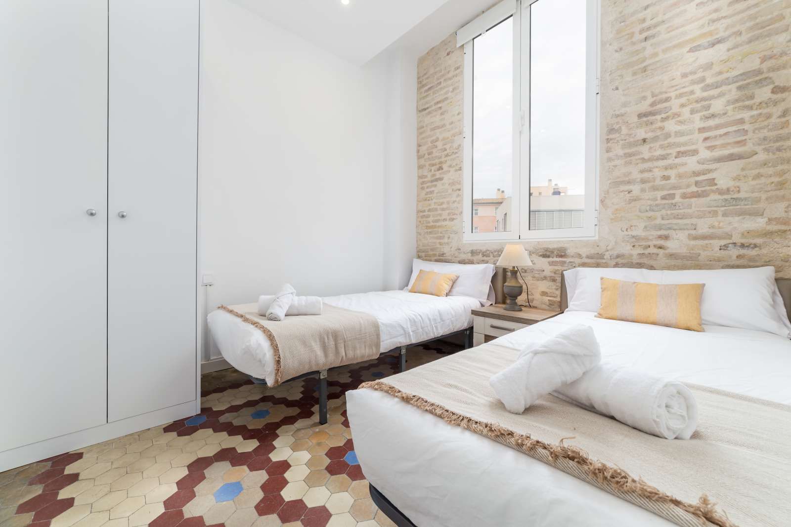 Flat to share in El Carme