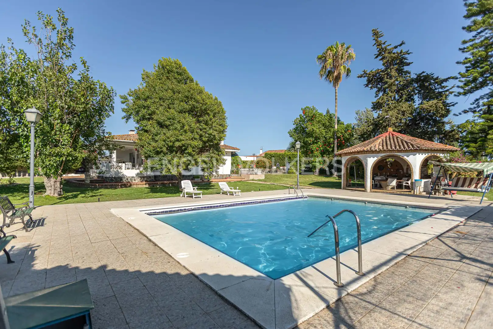 Vista exterior de Finca rústica en venta en El Rompido con Aire acondicionado, Calefacción y Jardín privado