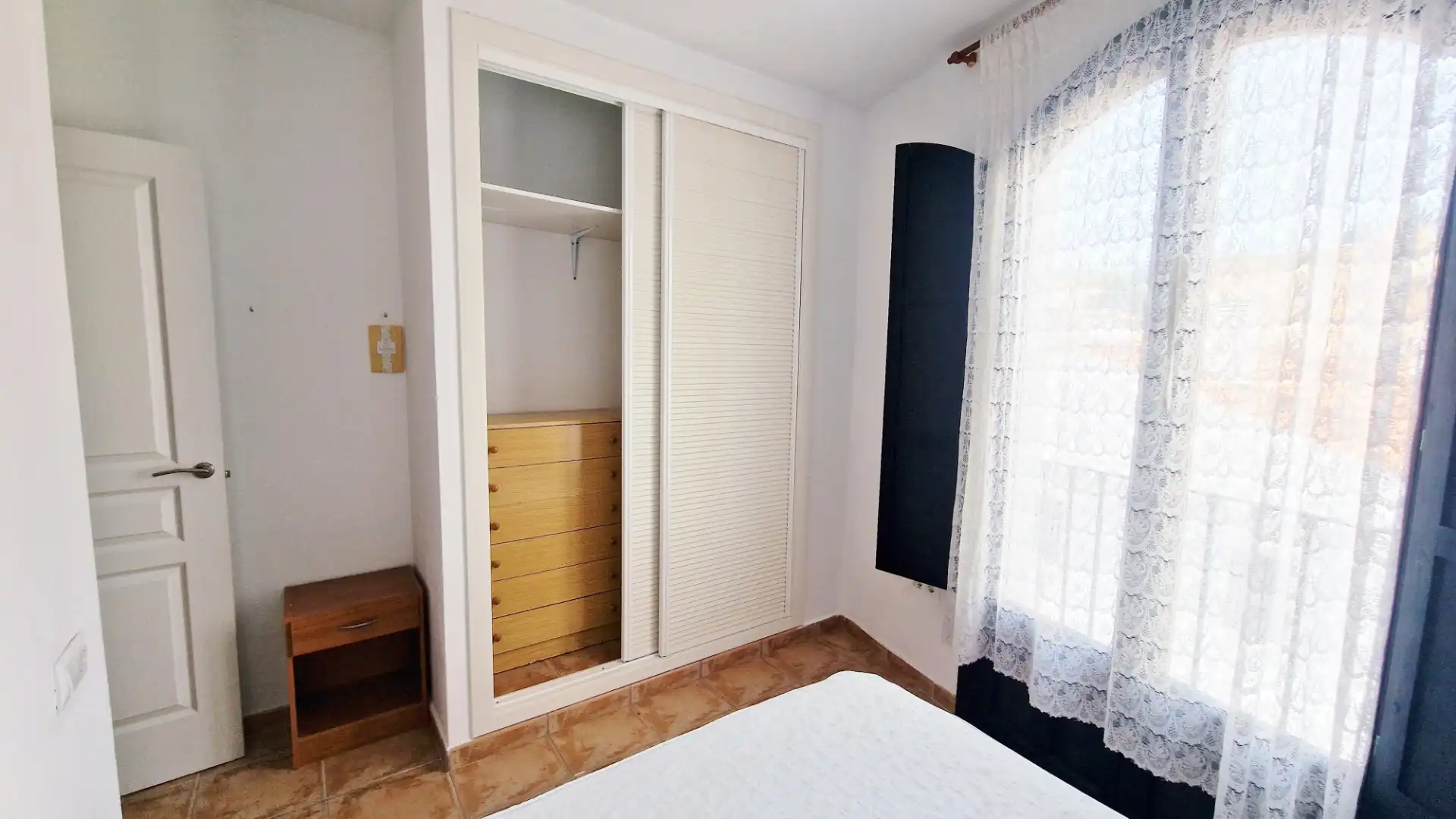 Dormitori de Apartament en venda en Vélez de Benaudalla amb Aire condicionat, Calefacció i Balcó