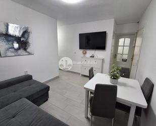 Sala d'estar de Apartament de lloguer en  Jaén Capital amb Aire condicionat i Moblat