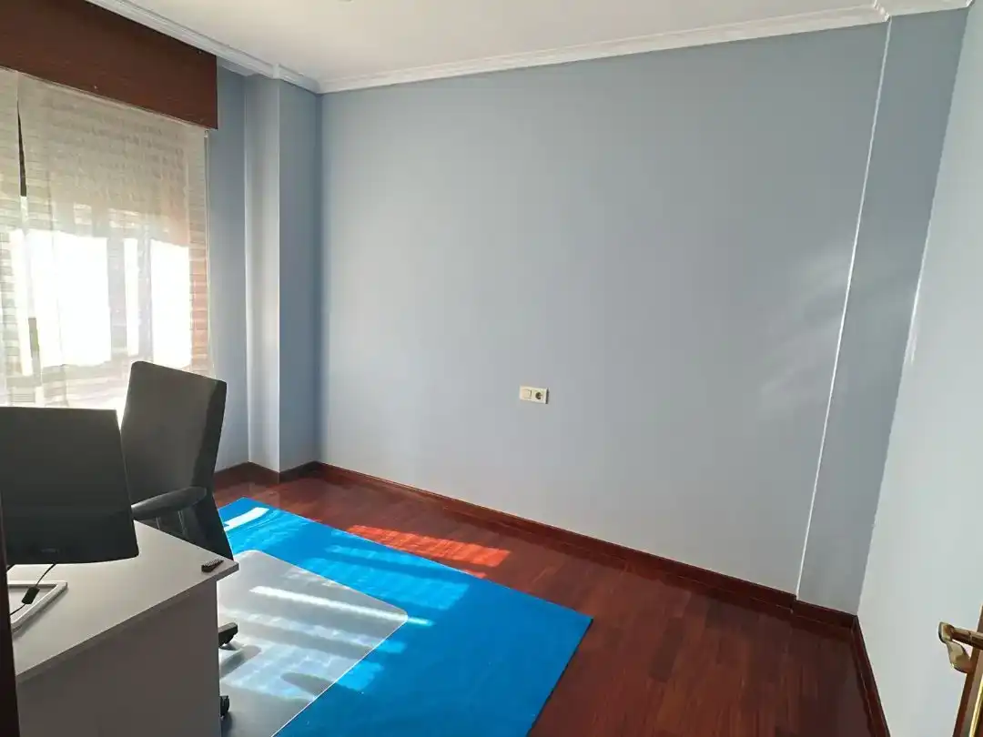 Dormitori de Pis de lloguer en Vigo  amb Parquet i Traster