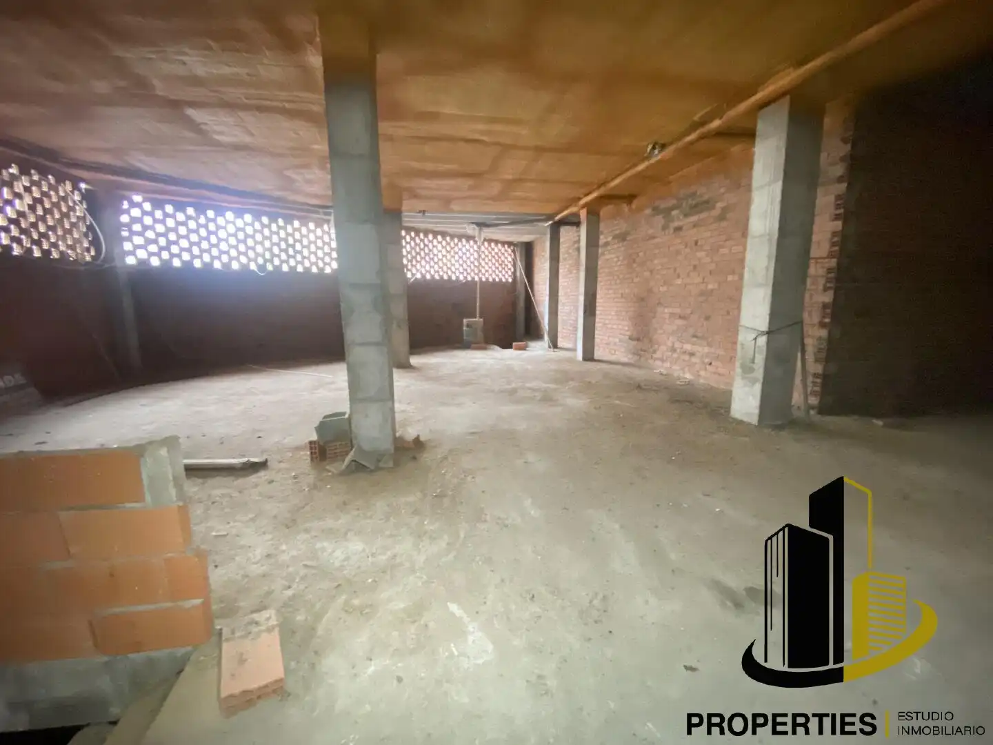 Local comercial en venda a Guijuelo, imagen 6