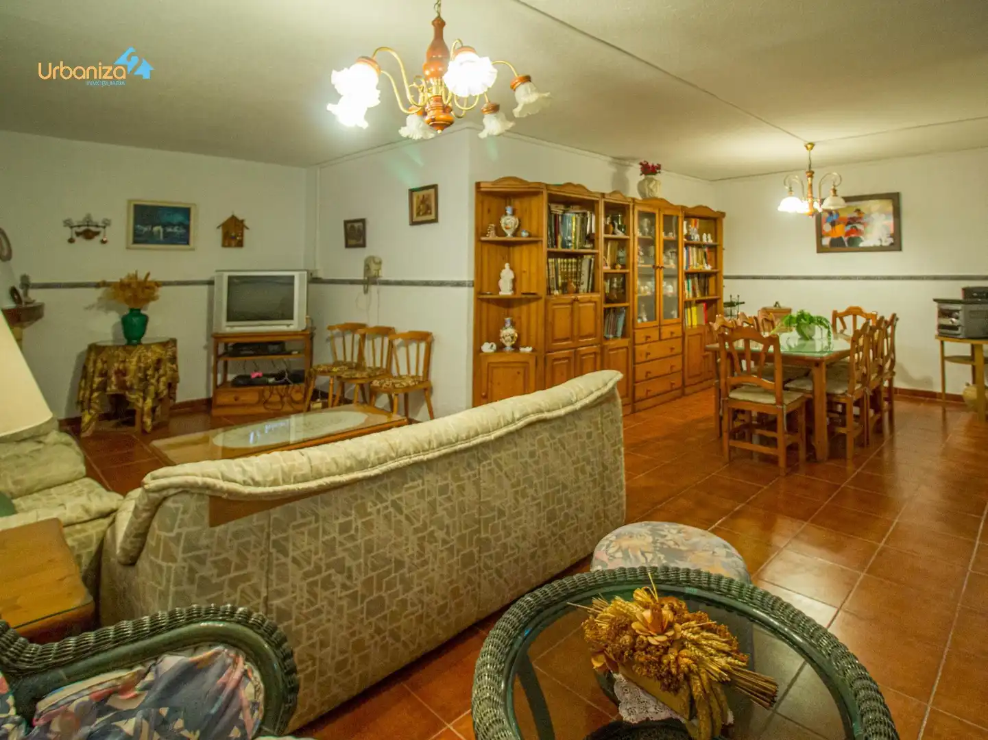 Sala d'estar de Casa o xalet en venda en Badajoz amb Aire condicionat, Jardí privat i Terrassa