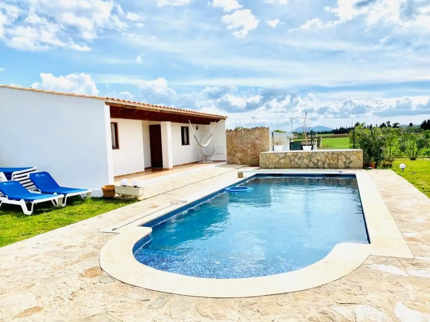 Piscina de Casa o chalet de alquiler en Sa Pobla con Aire acondicionado, Calefacción y Jardín privado