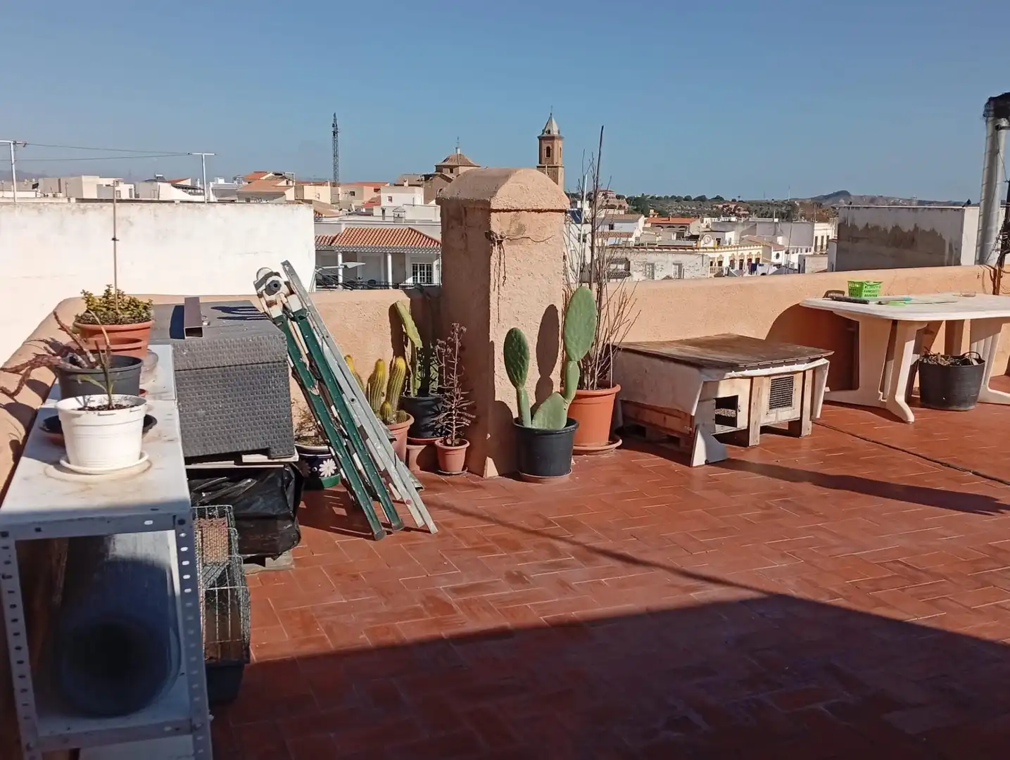 Casa adosada en venda a Cortes - Huertas