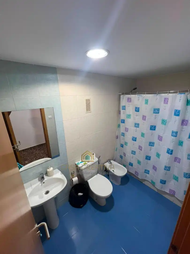 Bathroom of Flat for rent in Favara  with Air Conditioner, Heating and Terrace