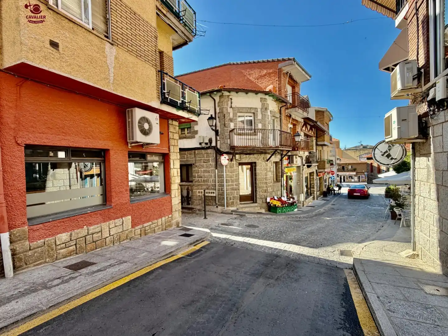 Vista exterior de Local de alquiler en Cercedilla