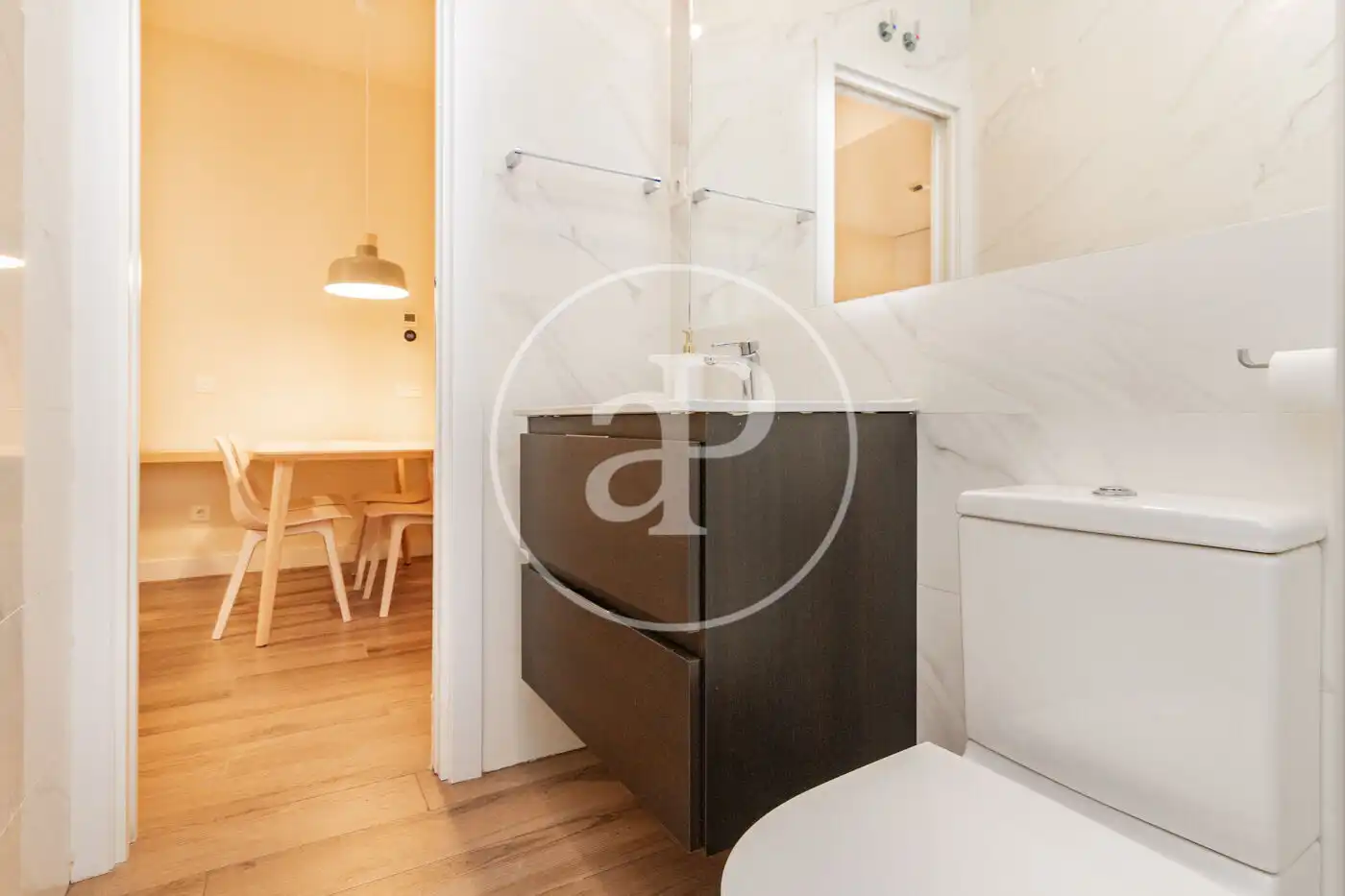 Baño de Piso de alquiler en Madrid con Aire acondicionado, Calefacción y Trastero