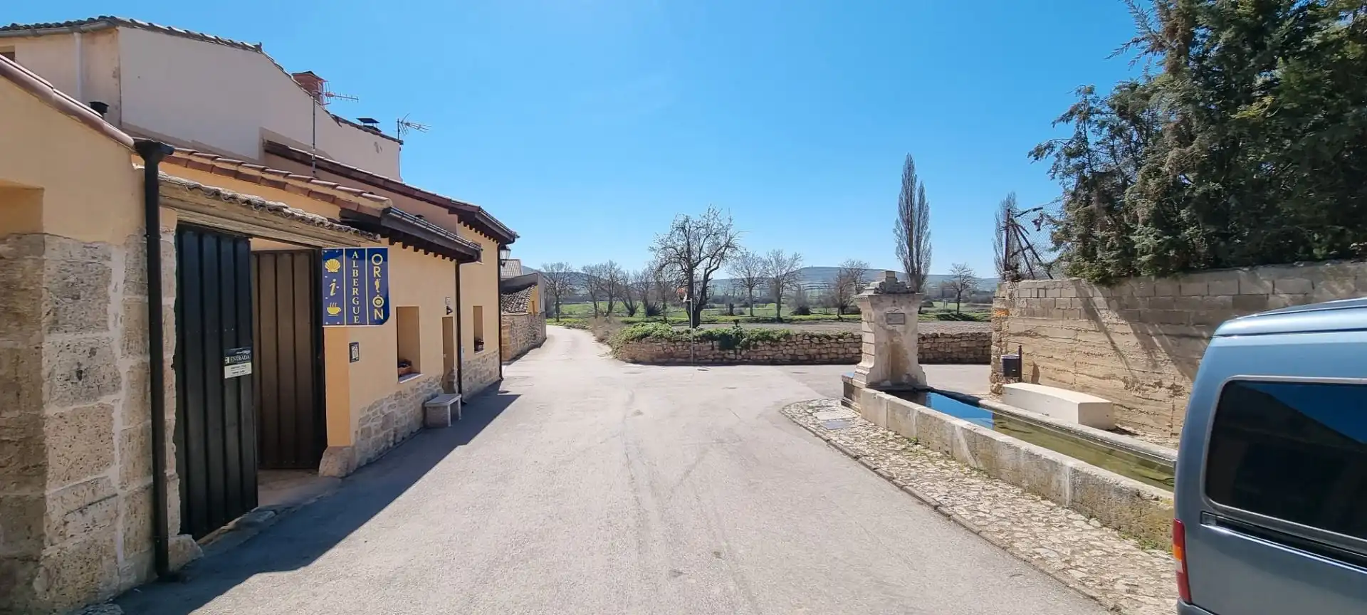 Vista exterior de Casa o chalet en venta en Castrojeriz con Calefacción, Jardín privado y Terraza