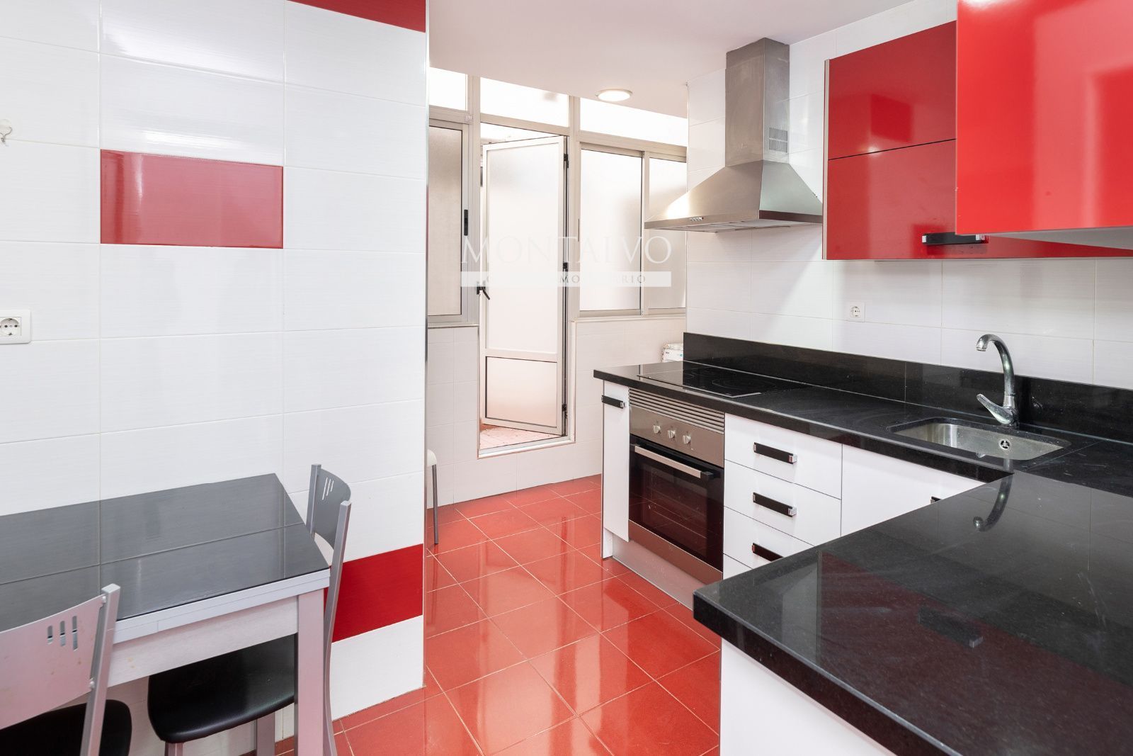 Kitchen of Flat for sale in Atarfe  with Terrace