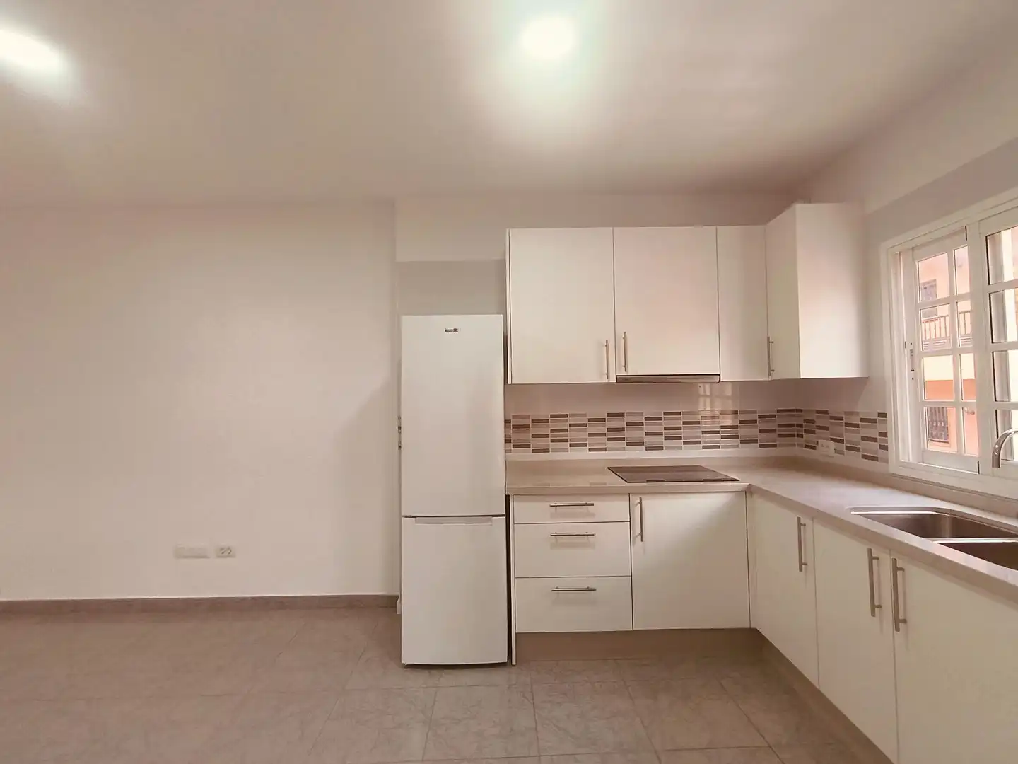 Flat for rent in Calle Calle Rafael Alberti, Guargacho
