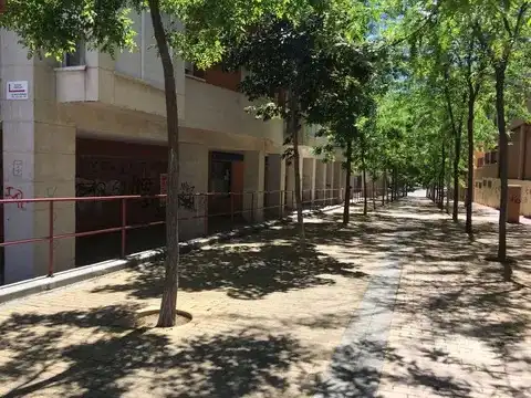 Vista exterior de Local en venta en Valdemoro