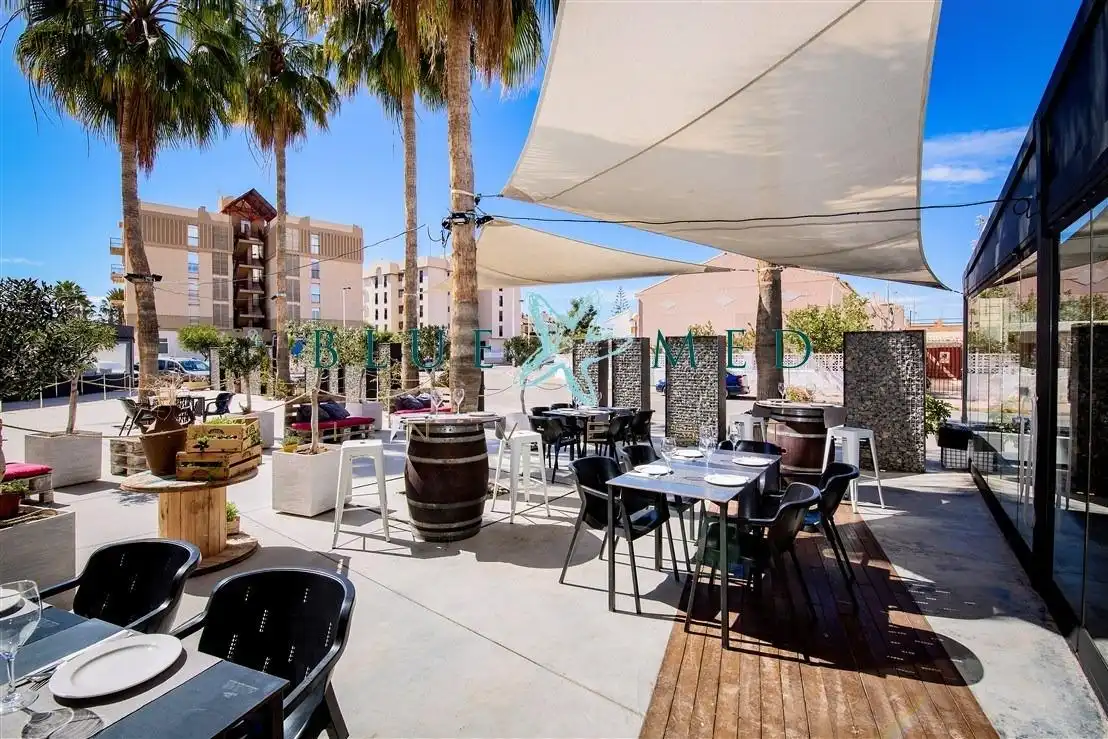 Terrassa de Local en venda en Mazarrón amb Aire condicionat i Moblat