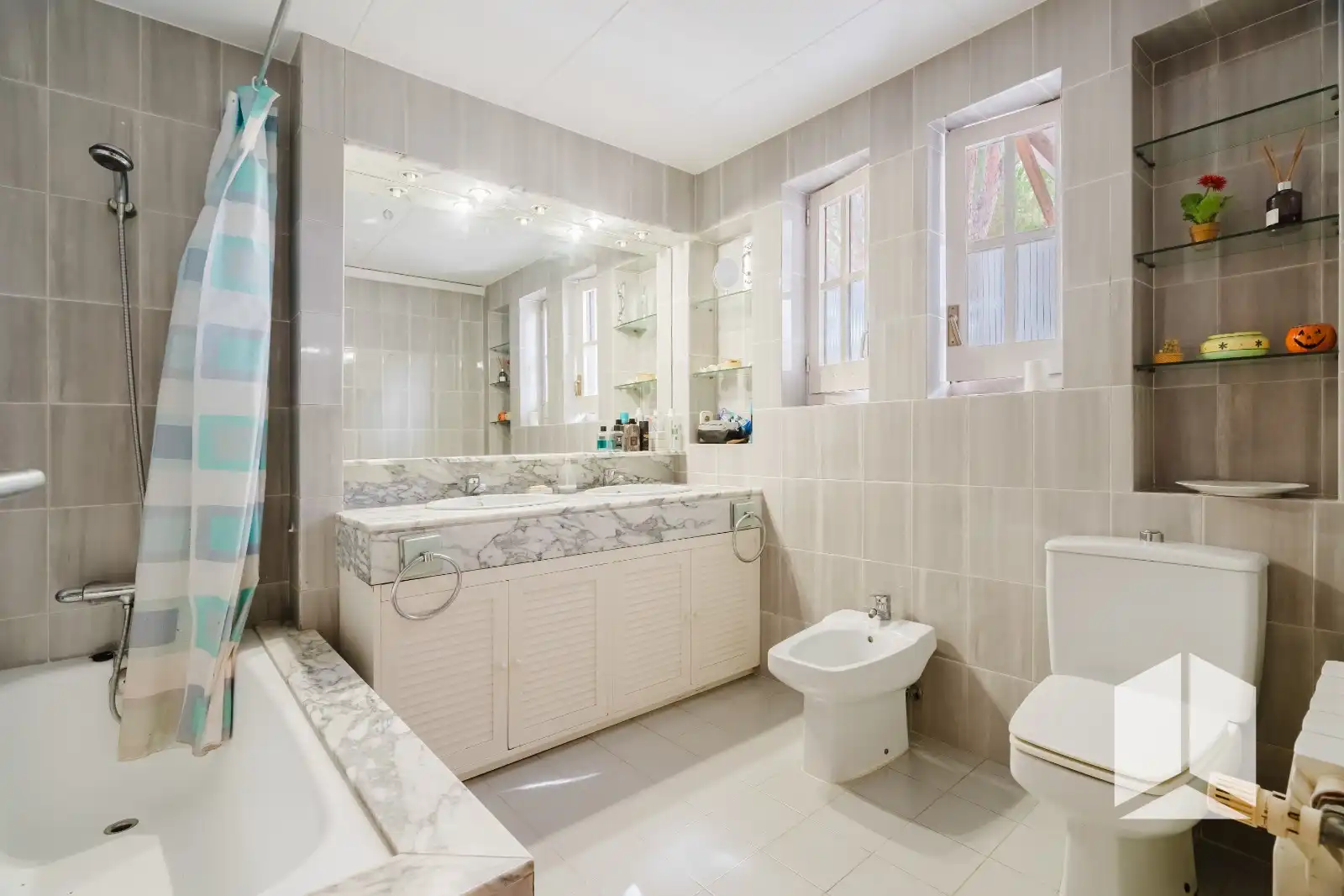 Baño de Casa o chalet en venta en Castelldefels con Terraza y Piscina