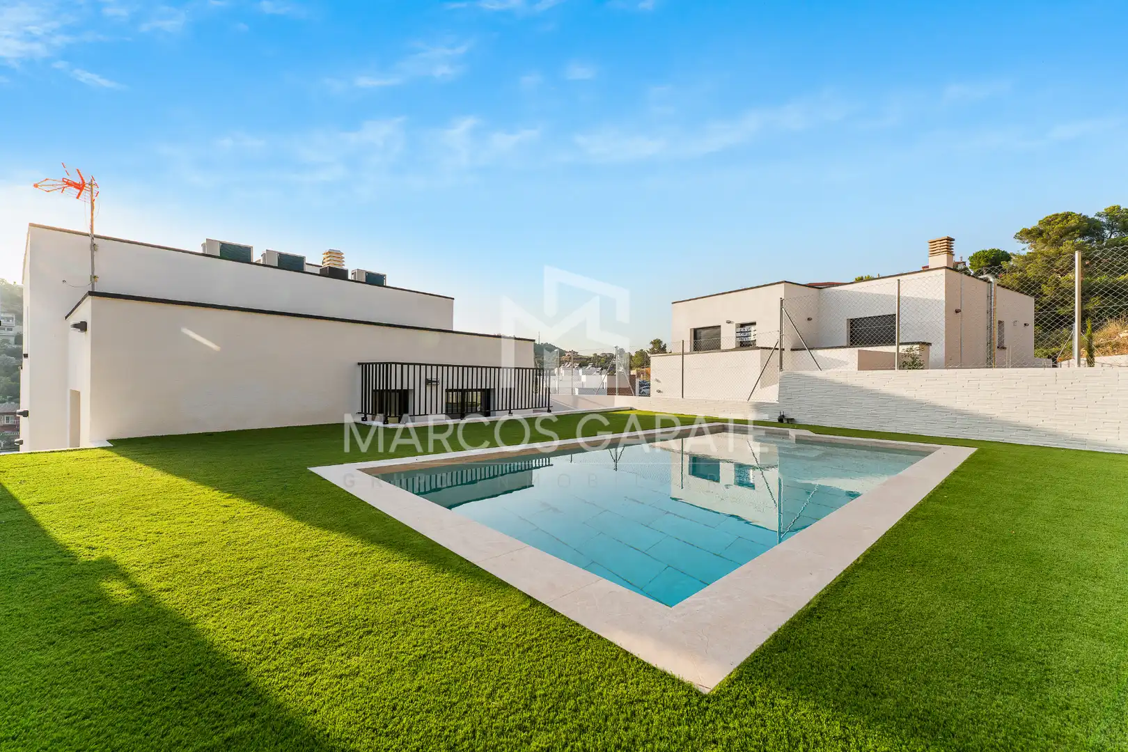 Casa con terraza en venta en Avinguda Marca Hispànica, imagen 42
