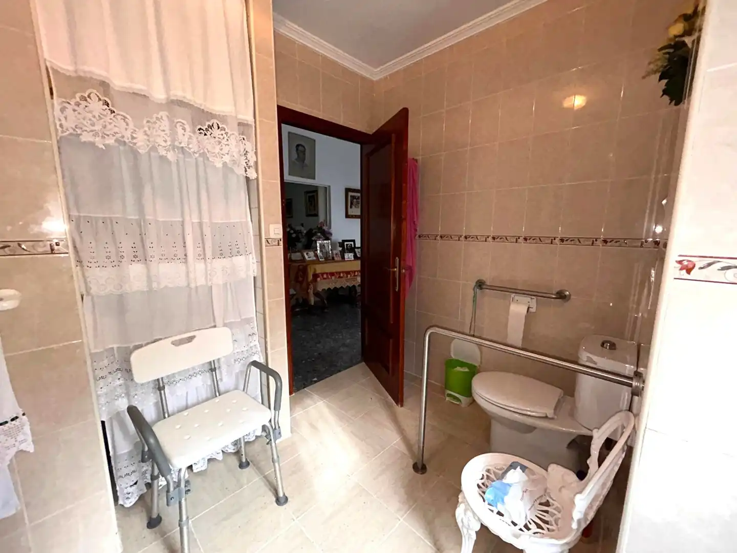 Bathroom of Detached homes for sale in Umbrete  with Air Conditioner, Terrace and Storage room