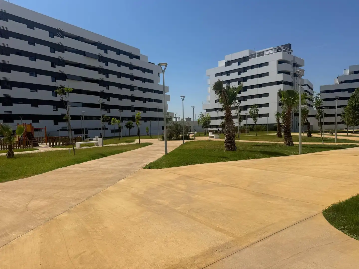 Außenansicht von Wohnung zur Miete in Sevilla mit Klimaanlage