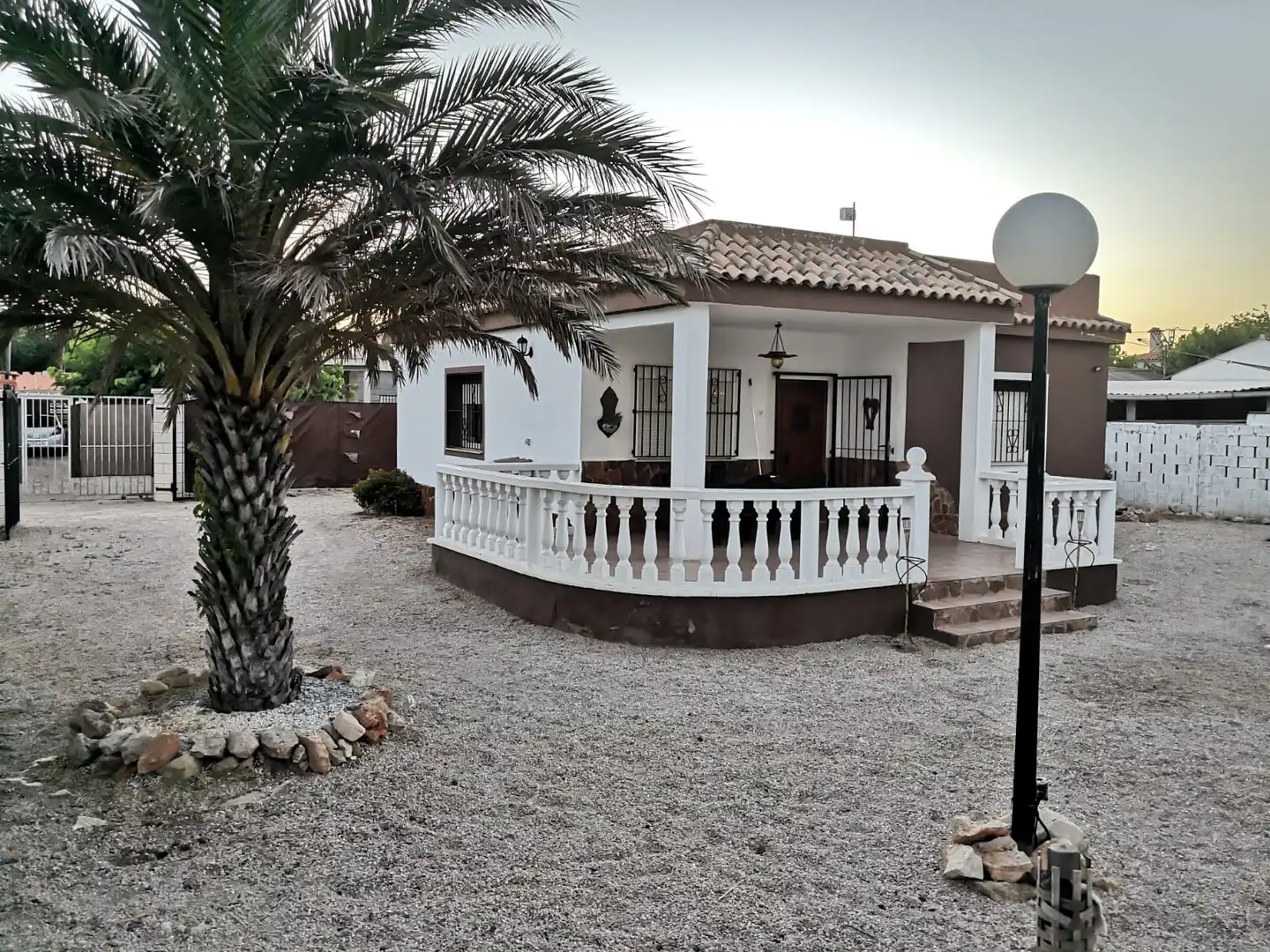 Vista exterior de Casa o xalet en venda en Cullera amb Aire condicionat, Jardí privat i Terrassa