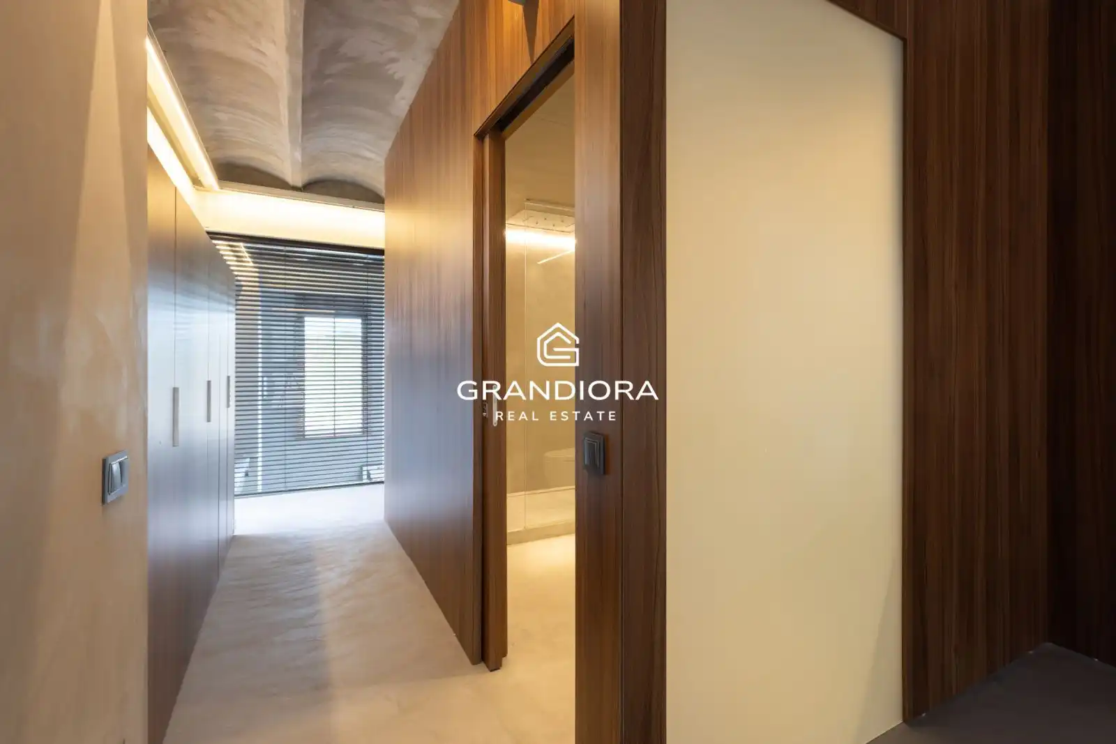 Flat for rent in Barcelona  with Air Conditioner, Terrace and Furnished