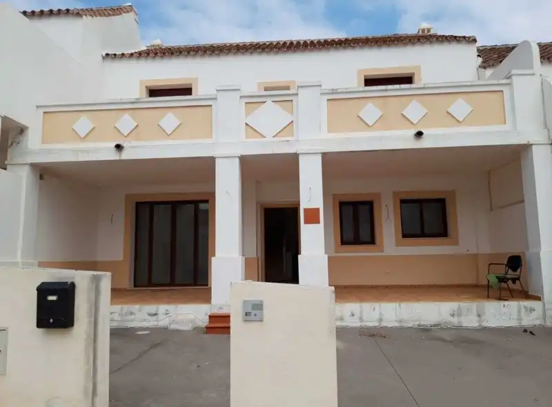 Vista exterior de Apartament en venda en Cártama amb Jardí privat