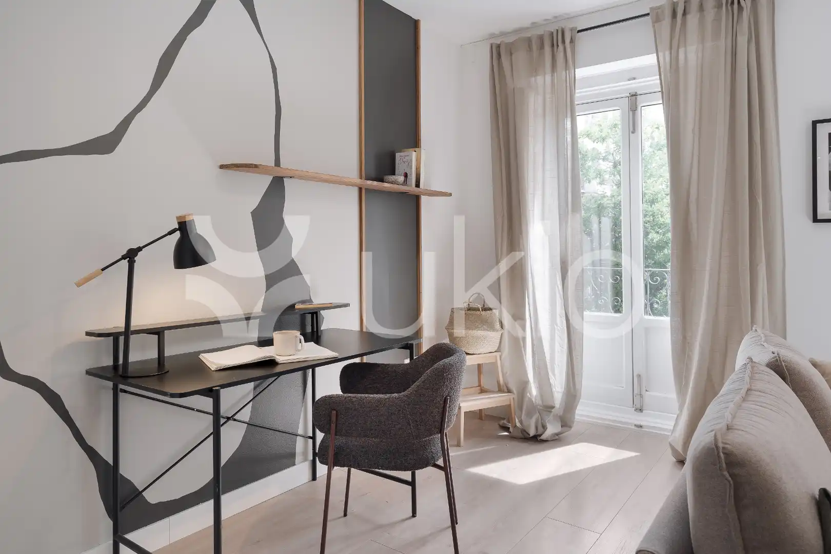 Habitación de Apartamento de alquiler en Madrid con Aire acondicionado, Calefacción y Amueblado