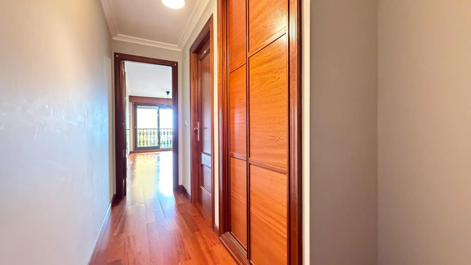 Wohnung zum Verkauf in Vigo  mit Parkett, Abstellraum und Balkon