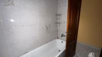 Bathroom of Flat for sale in Castelló d'Empúries  with Heating