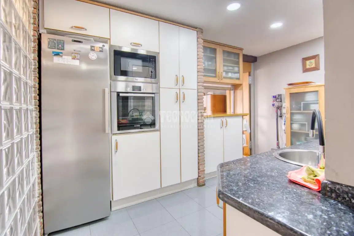 Cocina de Piso en venta en Santander con Terraza y Trastero