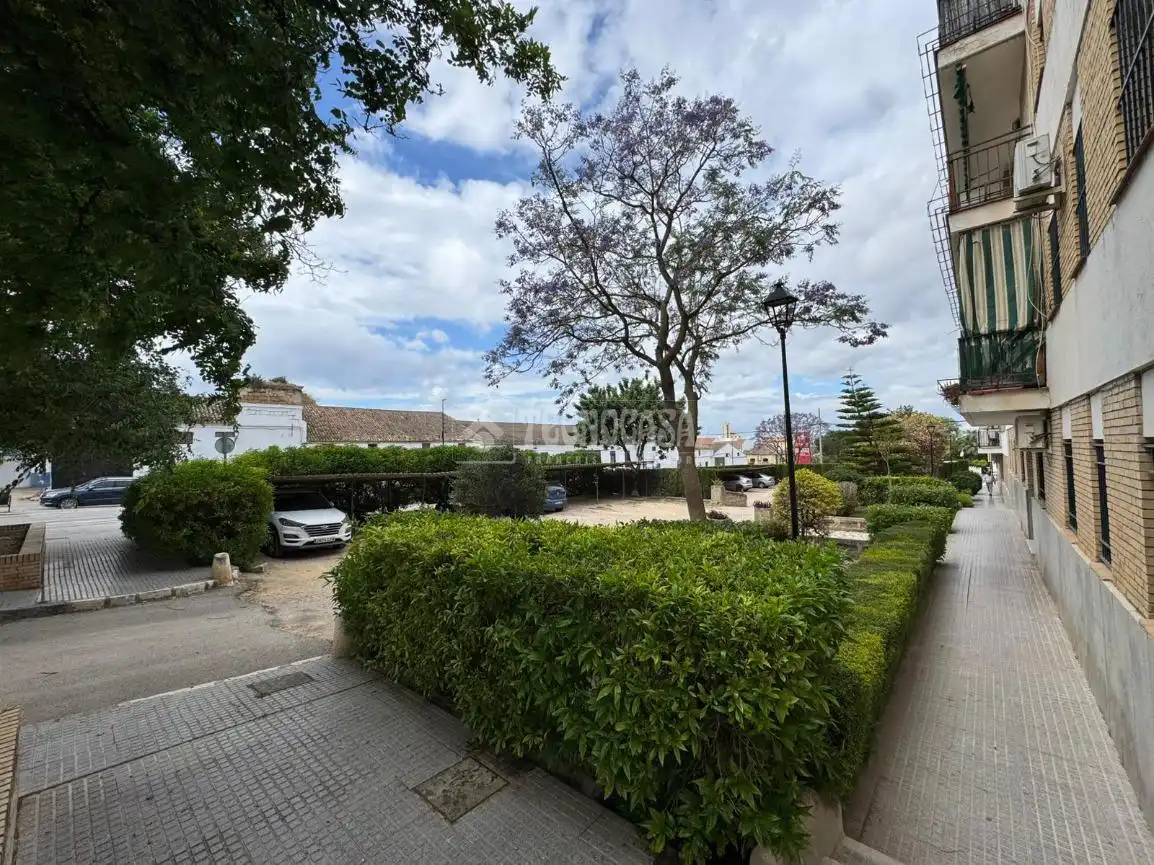 Exterior view of Flat for sale in Osuna  with Air Conditioner and Balcony