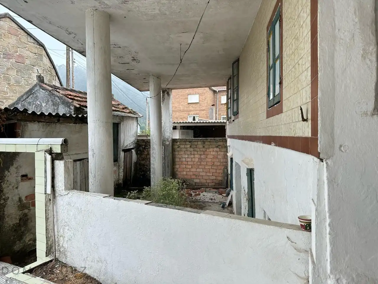 Vista exterior de Casa o xalet en venda en Marín amb Jardí privat i Traster