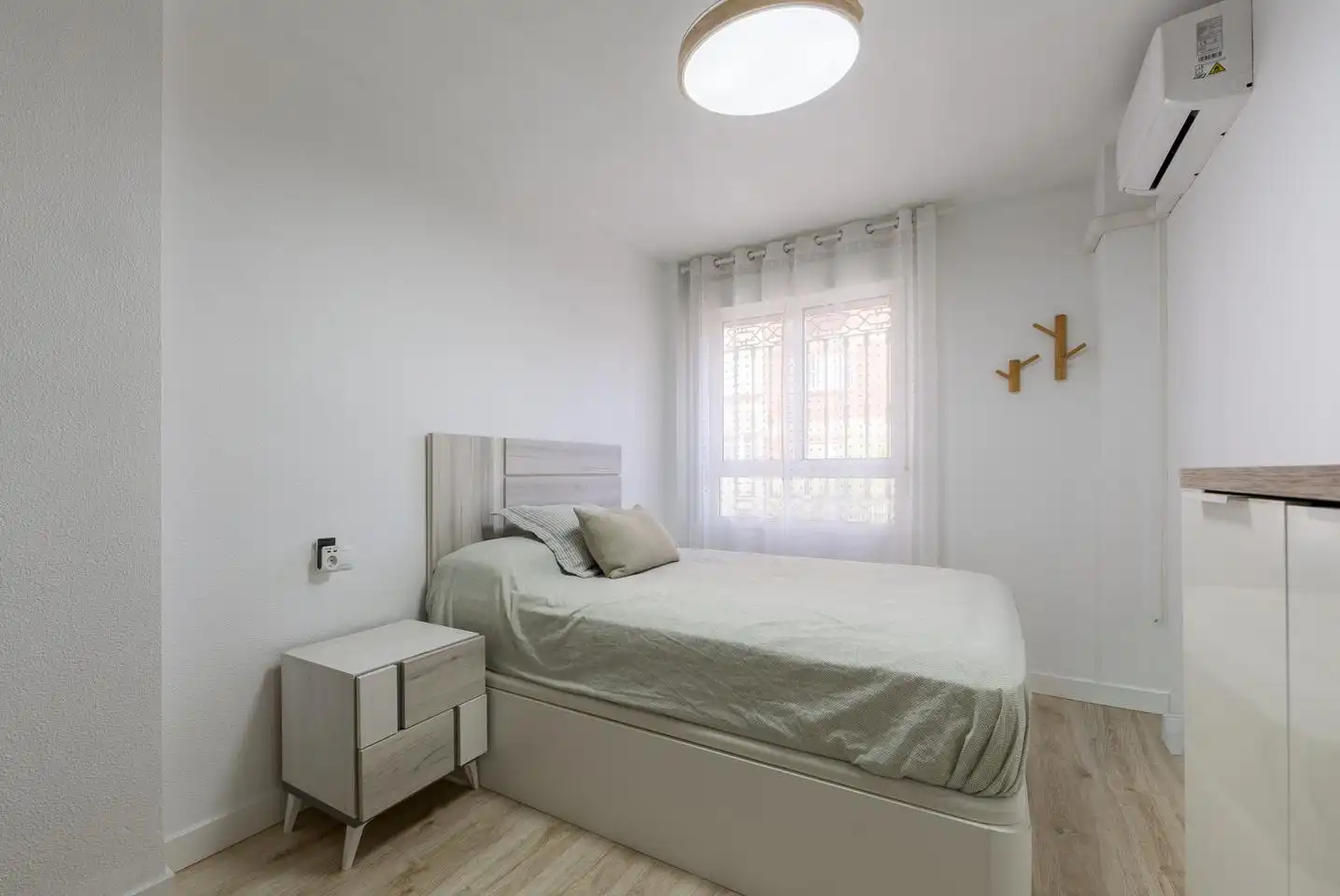 Dormitori de Planta baixa en venda en Almería amb Aire condicionat
