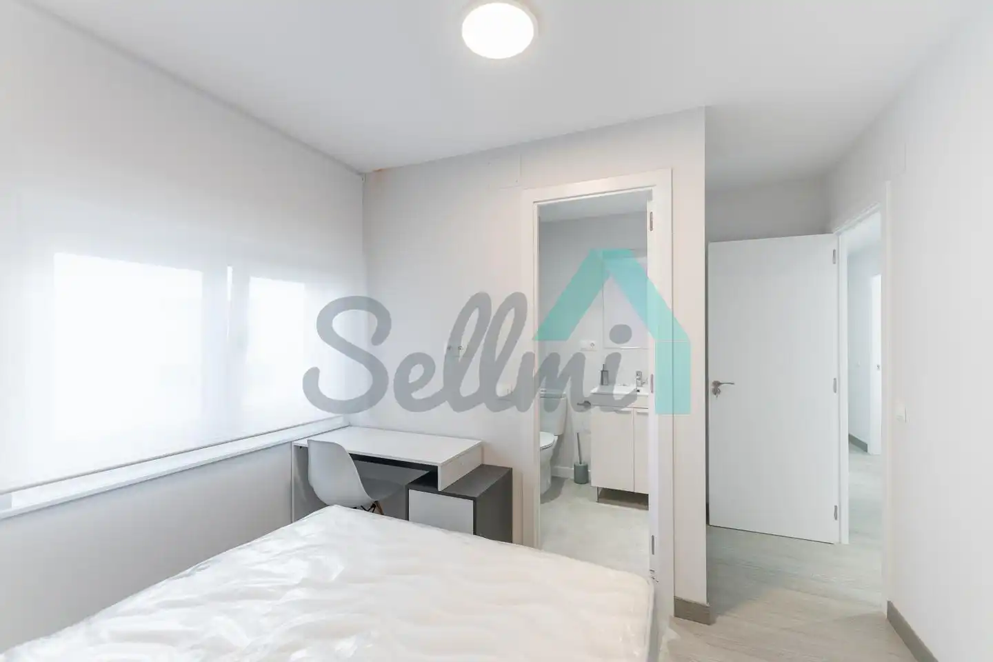 Bedroom of Flat for share in Oviedo   with Heating, Furnished and Internet