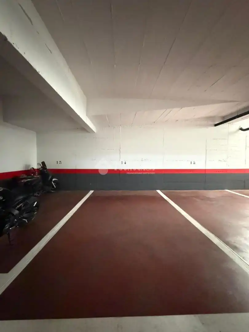 Parking of Flat for rent in Madrid  with Heating and Community pool