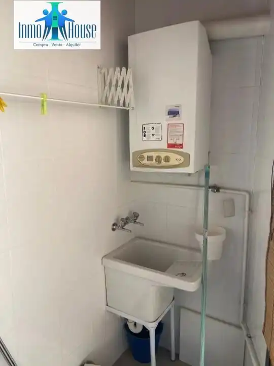 Badezimmer von Wohnung zur Miete in Albacete mit Klimaanlage, Heizung und Terrasse