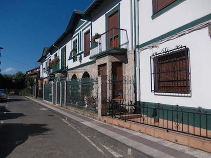 Exterior view of Single-family semi-detached for sale in Bilbao   with Terrace and Balcony