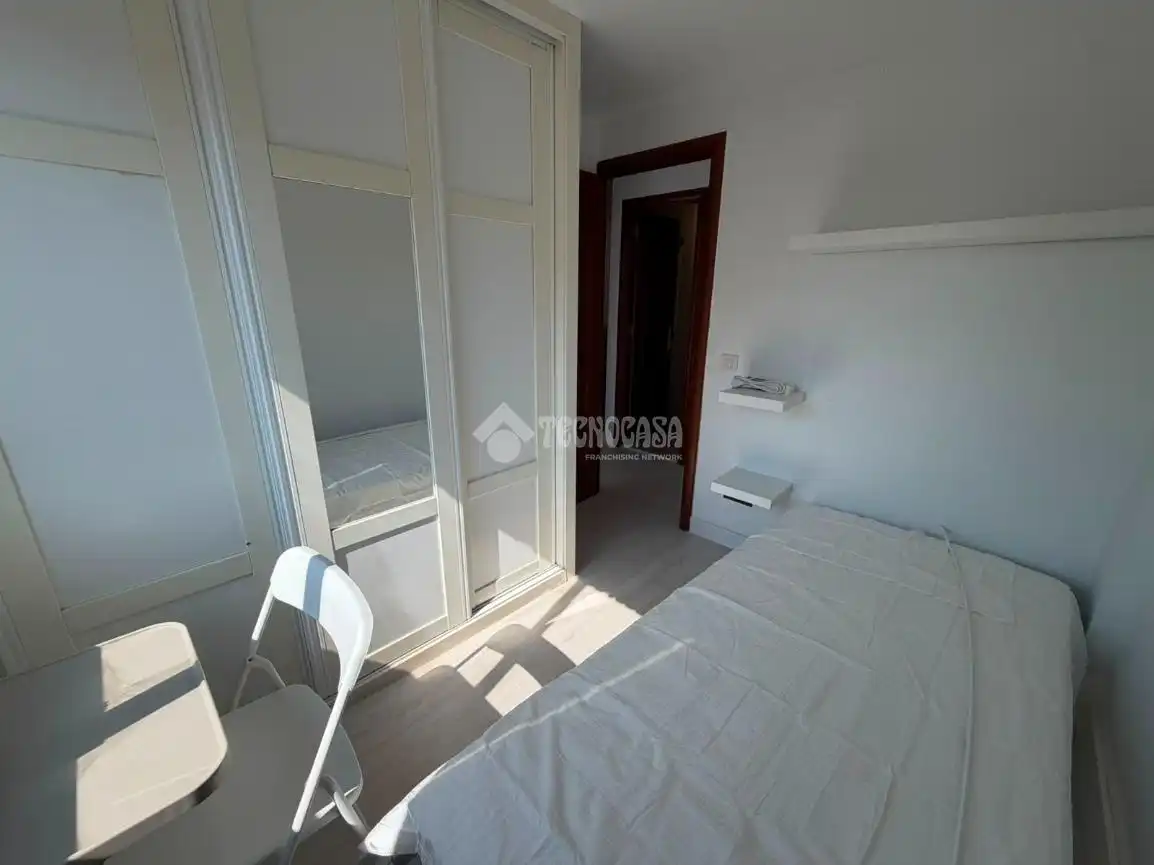 Bedroom of Flat for rent in Getafe  with Air Conditioner and Heating