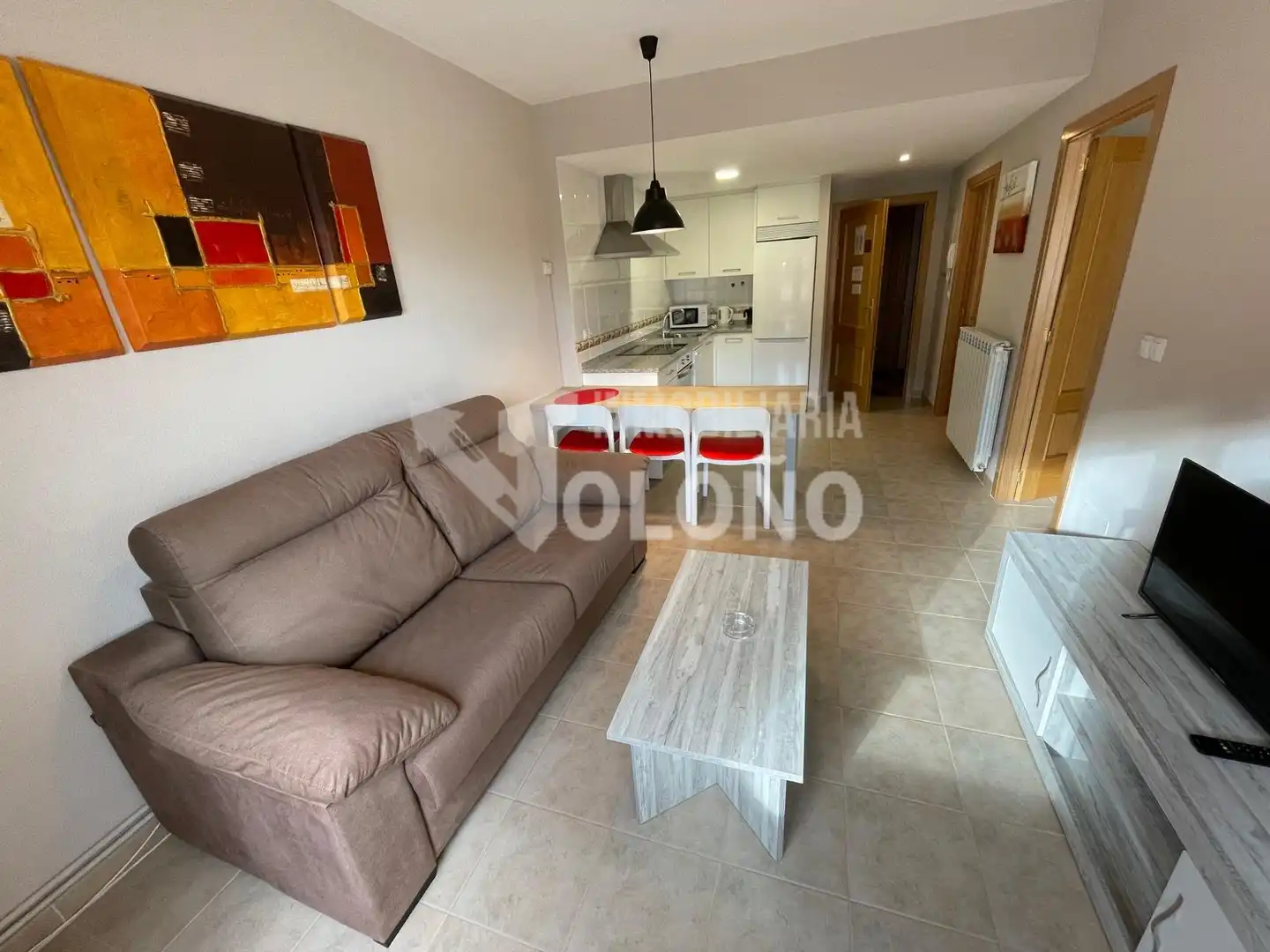 Sala de estar de Apartamento en venta en Cuzcurrita de Río Tirón con Calefacción, Terraza y Amueblado