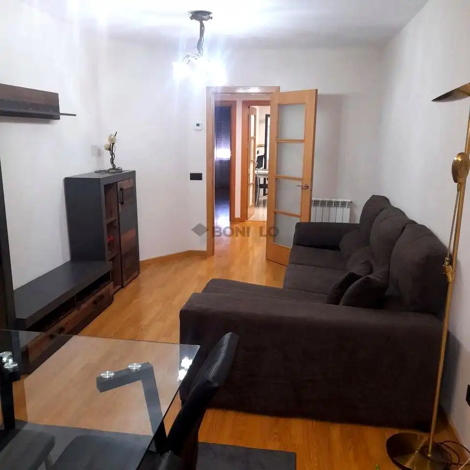 Living room of Flat for rent in La Puebla de Valverde  with Heating, Parquet flooring and Furnished
