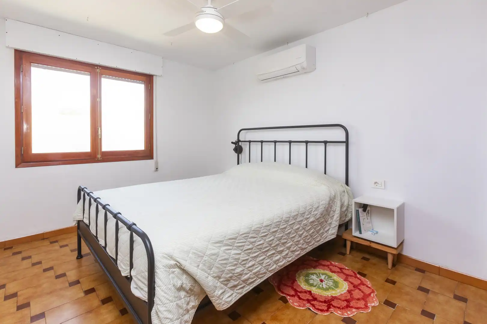 Schlafzimmer von Haus oder Chalet zum Verkauf in Benicasim / Benicàssim mit Klimaanlage, Privatgarten und Terrasse