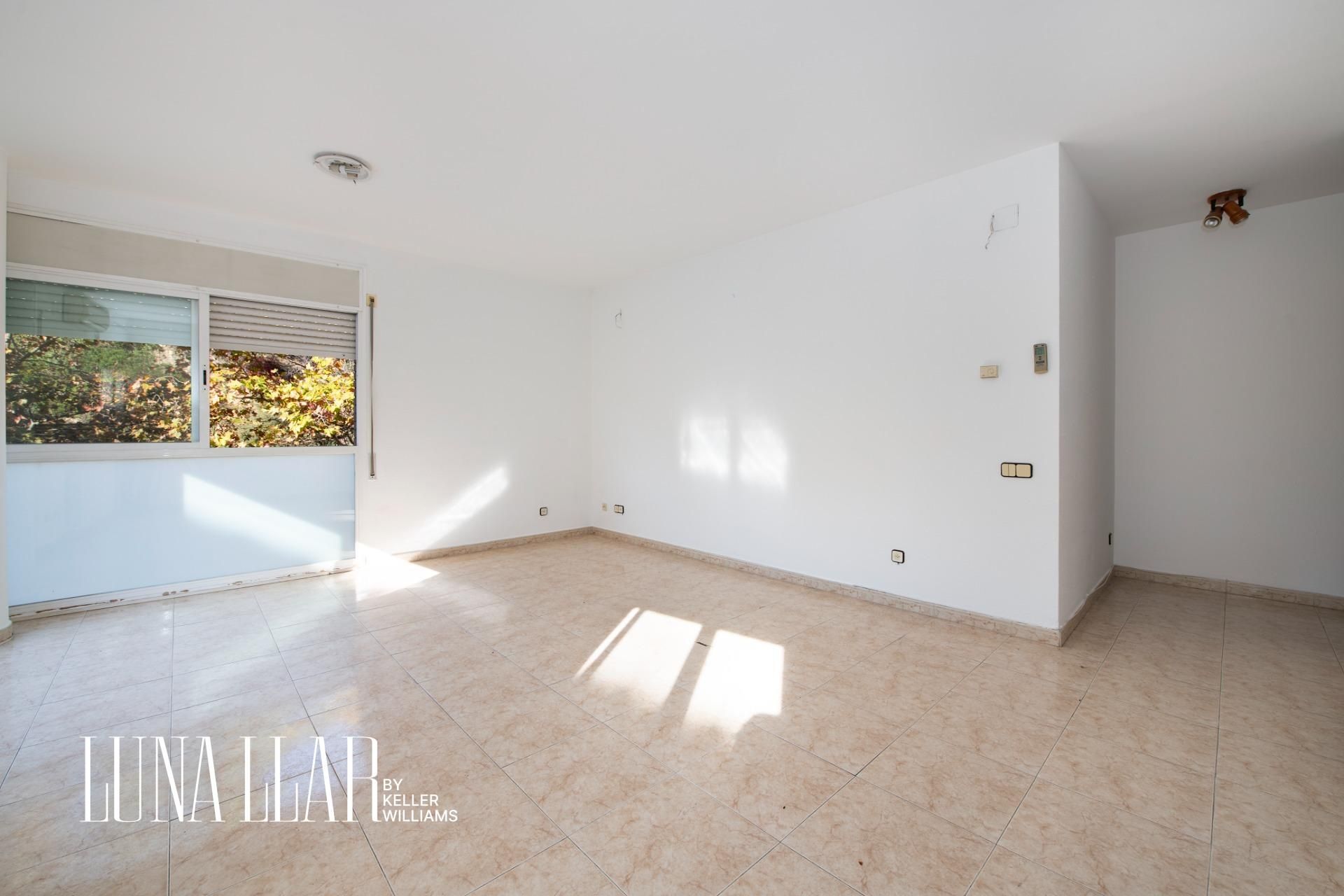 Living room of Flat for sale in Castelldefels  with Air Conditioner and Heating