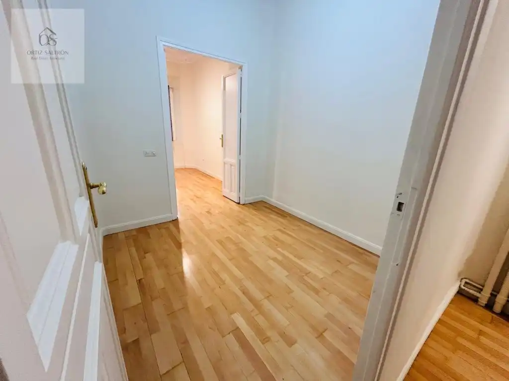 Piso en venta en Madrid con Terraza