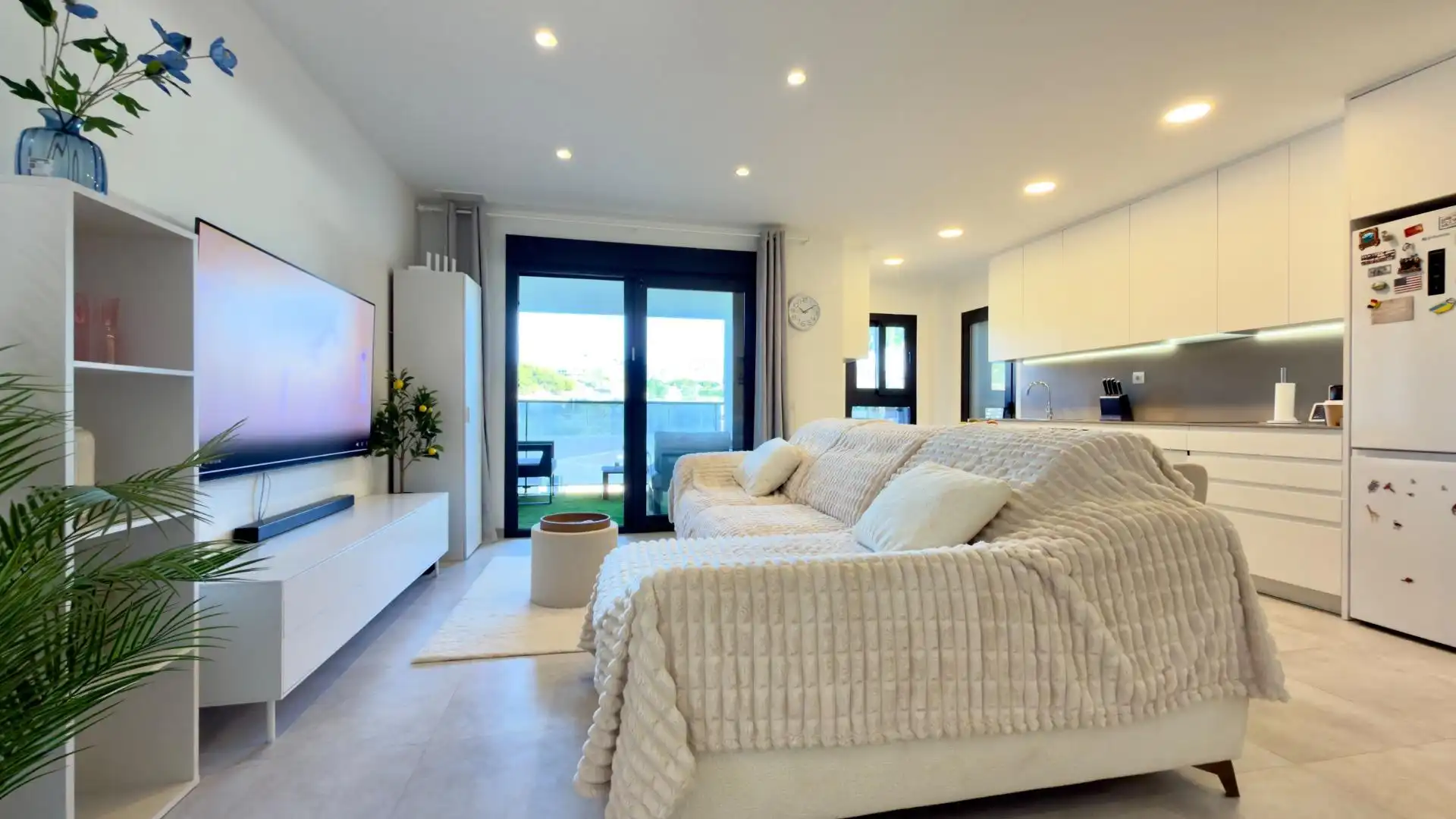 Sala d'estar de Apartament en venda en Finestrat amb Aire condicionat, Calefacció i Jardí privat