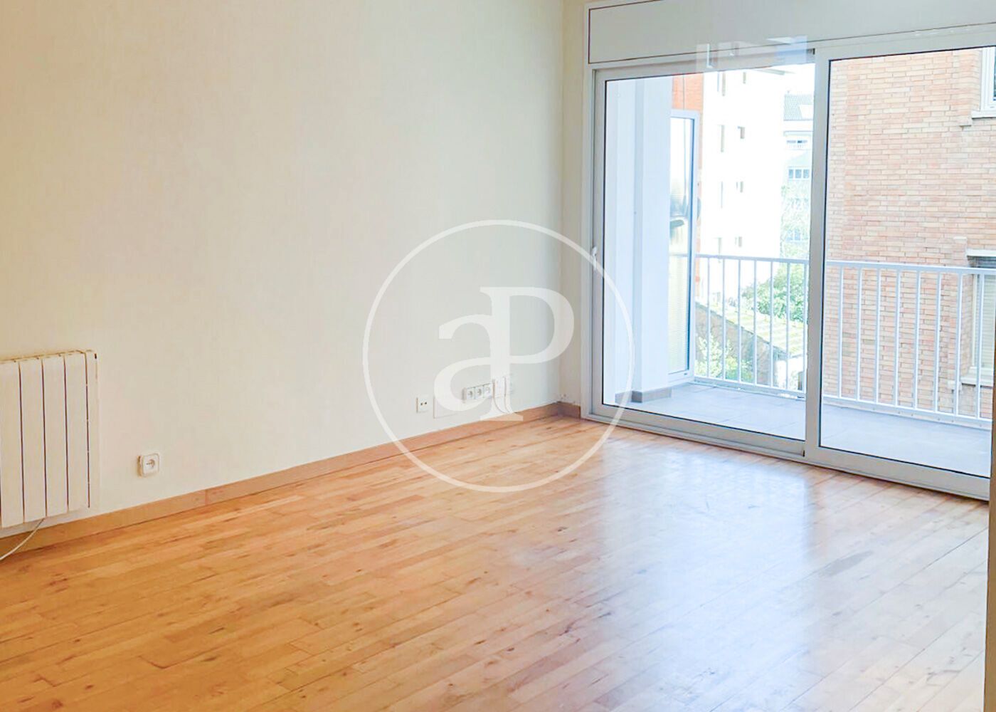 Living room of Flat for sale in Sant Cugat del Vallès  with Heating, Terrace and Balcony